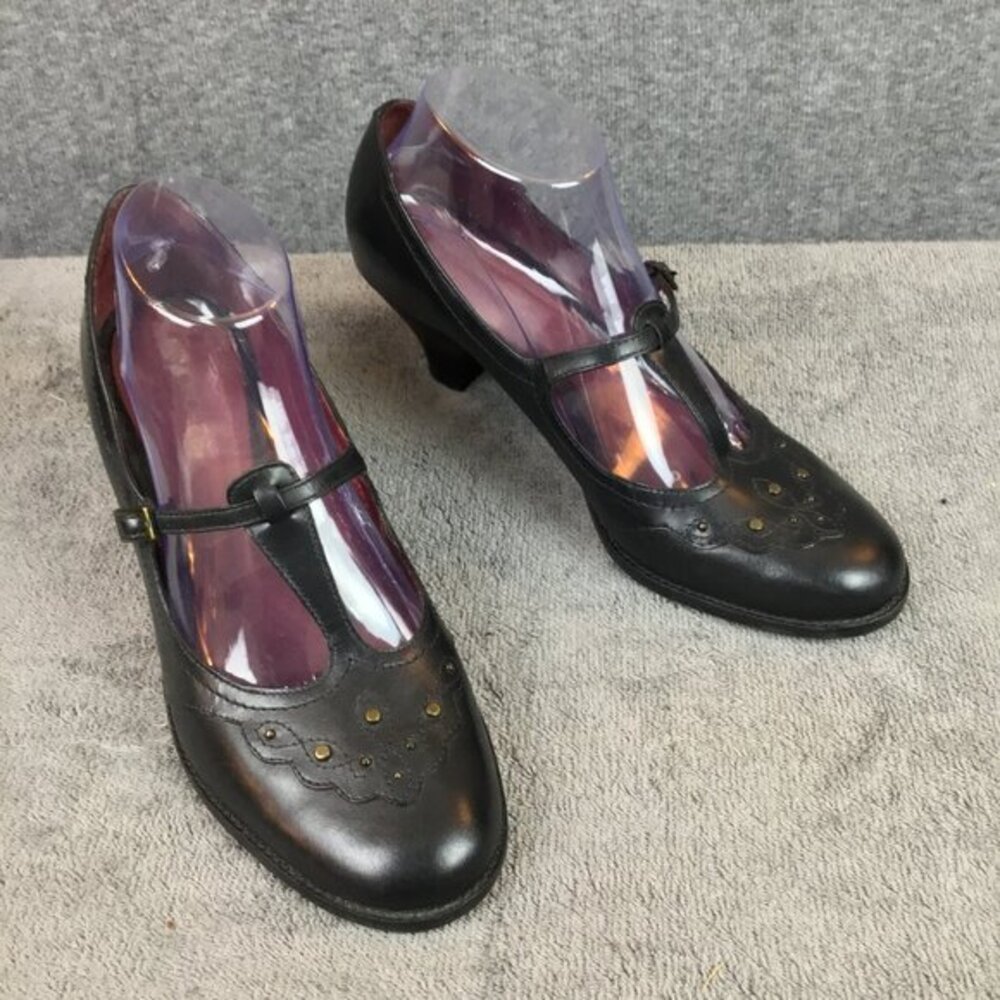 Aerosoles T-Strap Semi Circle Black Leather Upper Rivets Heel Sz 9B